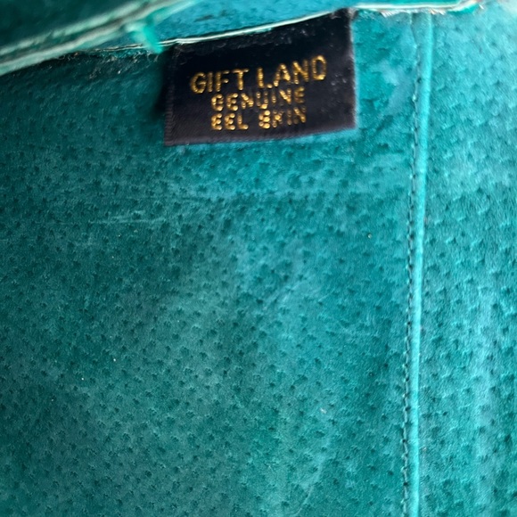 Vintage 80s Kelly Green Eel Skin Purse - Picture 6 of 11